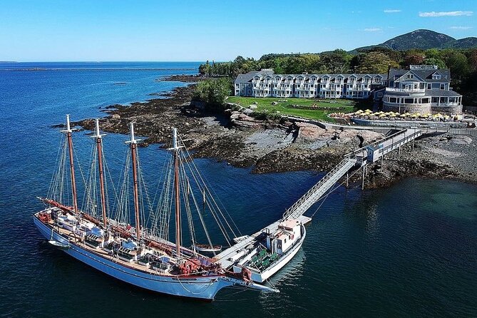 1.5 to 2-Hr Windjammer Sailing Trip in Maine w/ Licensed Captain - Who will enjoy the Margaret Todd most?