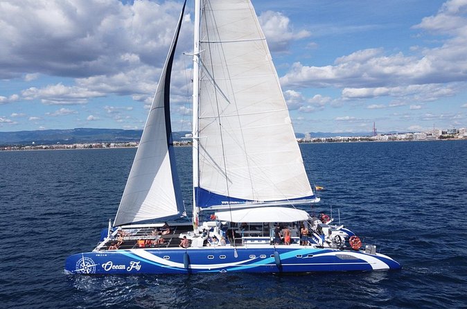 1 Hour Catamaran Sailing Tour in Cambrils - Thirty minutes out along the coast