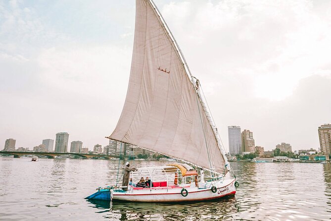 1 Hour Felucca Sailing trip on the Nile in Cairo - Egyptian tea, snacks, and the service