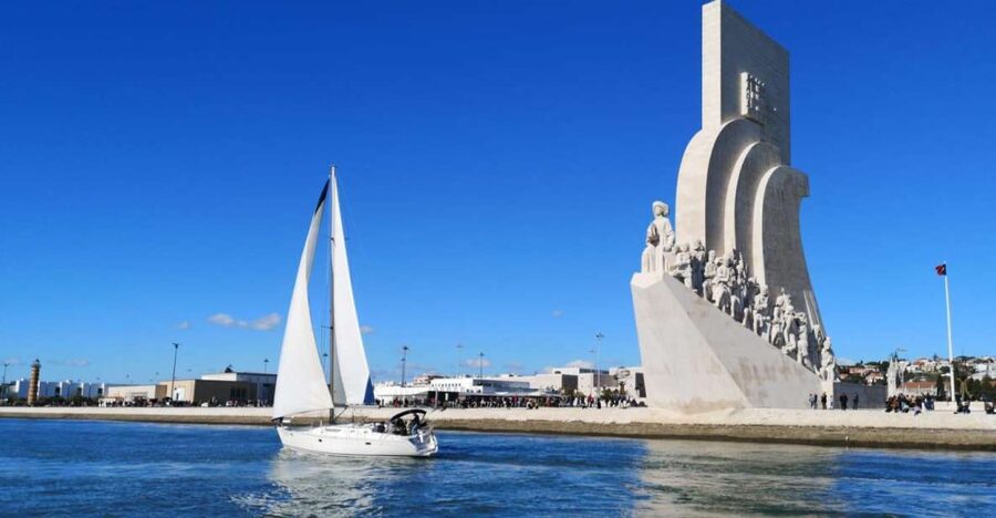 1 Hour Private - Lisbon: Sailing Tour With Wine and History - What the $265 group price really buys you