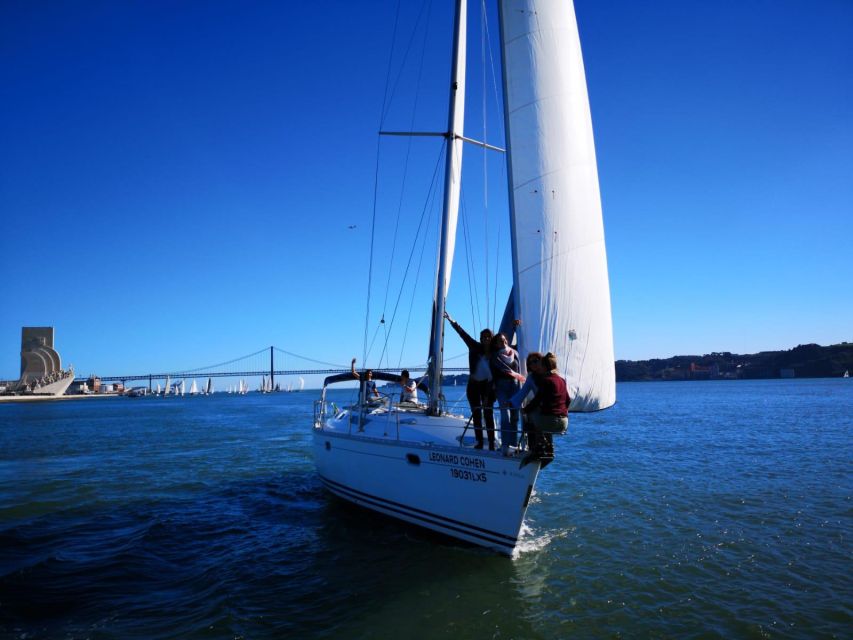 1 Hour Private - Lisbon: Sailing Tour With Wine and History - Why Lisbon looks best from the Tagus