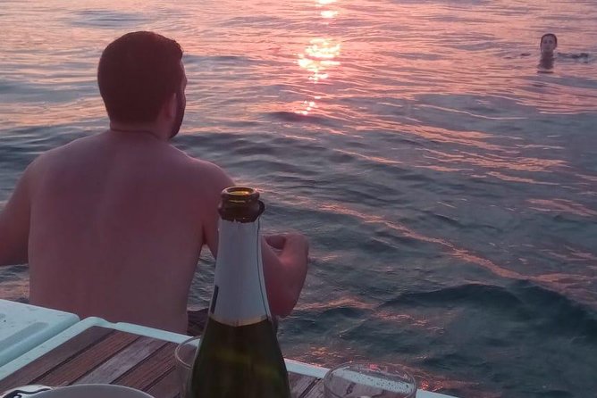 1h Refreshing Sailing Tour in Barcelona with Open Bar & Snacks - Is $34.48 a good price?