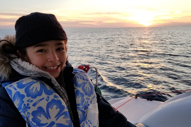 2.5-Hour Small-Group Catamaran Sunset Sail with Drinks - Meeting at Harbor Island