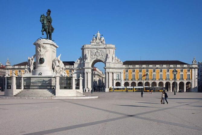 2 Hour Lisbon Sunset and Wine Sailing Tour - Belém Tower from the river