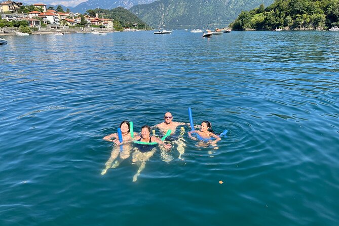 2-Hour Private Tour Sailing on Lake Como with Aperitif - Leaving Como for the grand villas