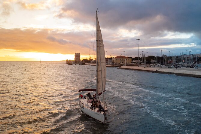 2 Hours Private Sailing Tour with Wine and Snacks - Setting sail from Doca Alcântara