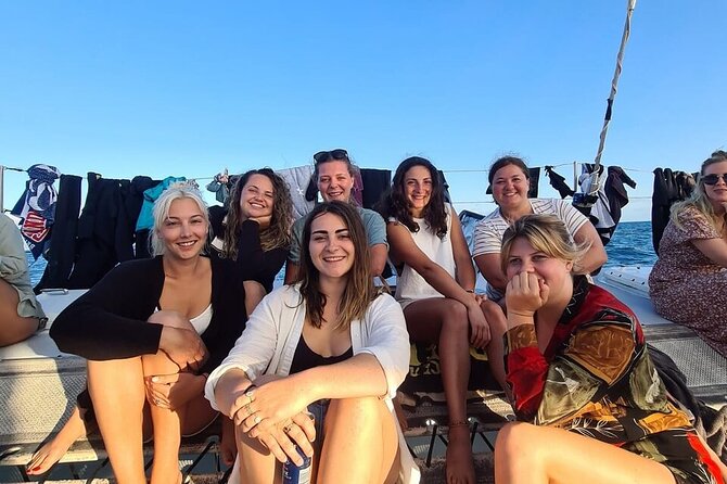 2-Night Whitsunday Islands Sailing Adventure on Trimaran Avatar - Meals, drinks, and the practical trade-offs