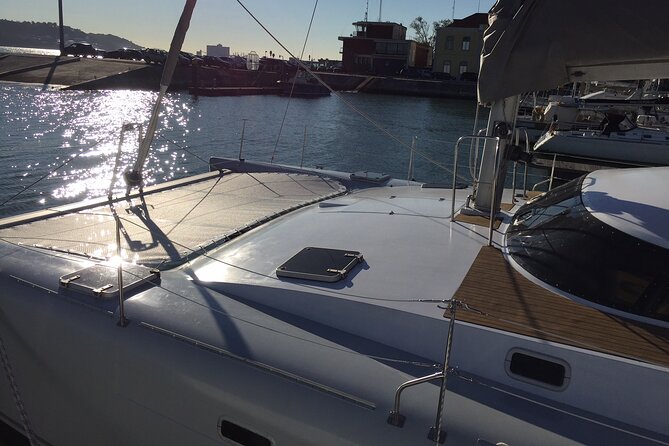 2H Tour on a Private Sailing Catamaran "Scarlett" up to 16 people - Who will get the most from this catamaran