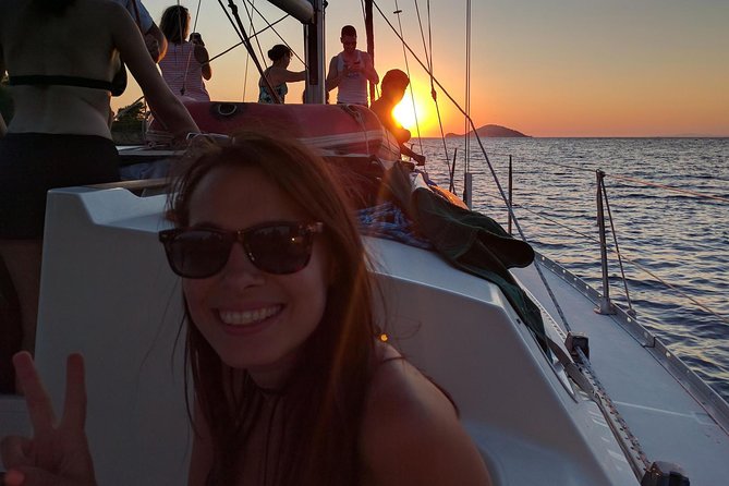 3 hours Neos Marmaras: Day or Sunset Sailing Tour Coves & Islands - Setting out from Neos Marmaras Harbor