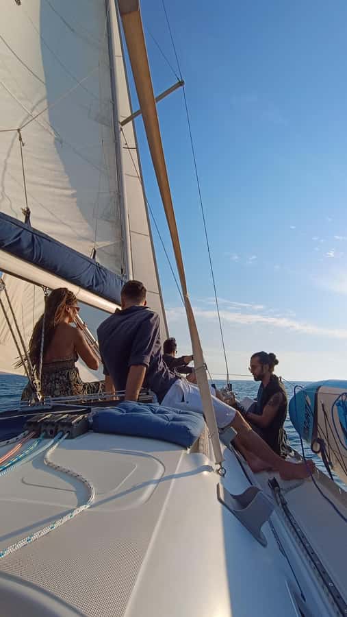 3 hrs Sailboat sea adventure in Dubai with Burj Khalifa view - Should you book this sailing experience?