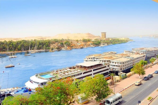 3 Nights 4 Days Sailing Adventure with 5 Star Nile Cruises - Day 2: Kom Ombo and Edfu by river