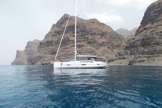 4-hour Private Sailing Tour in the South of Gran Canaria - The natural cove for swimming and snorkeling