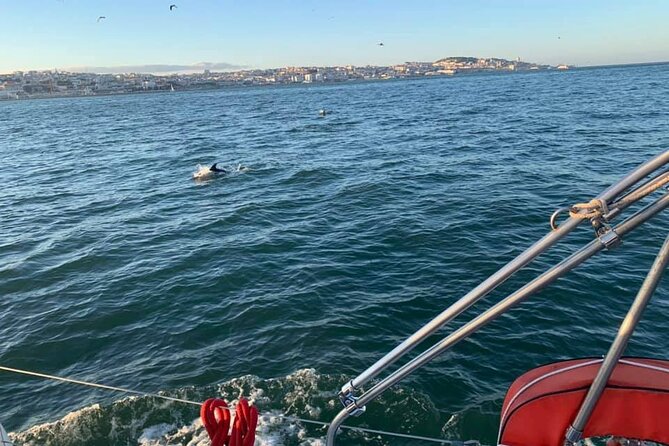 4H Private Luxury Sailboat Tour with Swim - Music, welcome drinks, and the social mood