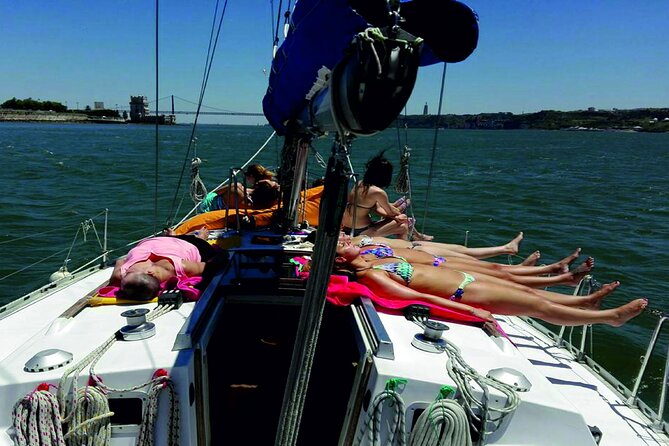 4H Private Luxury Sailboat Tour with Swim - Meeting at Alcântara and planning the day