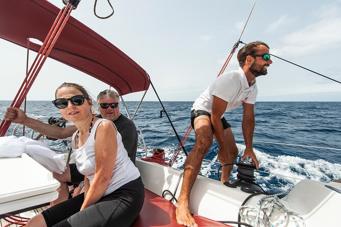 5,5 hours Private Sailing Trips from Heraklion to Island of Dia - The boat setup and crew support