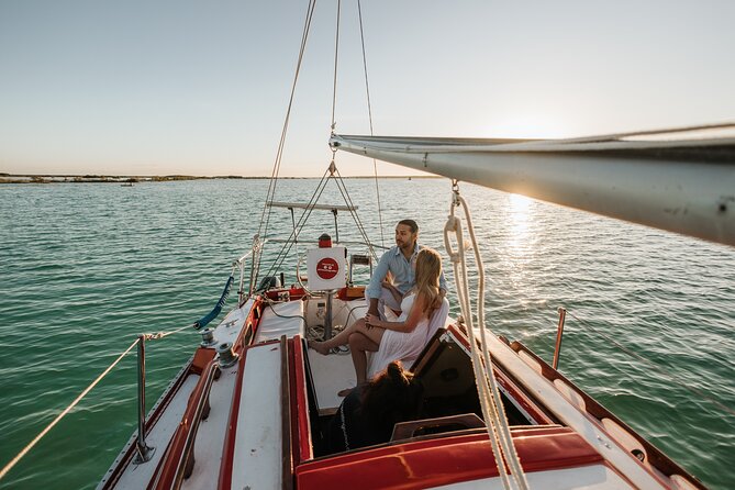 6hrs of Sailing in Bacalar Lagoon: discover Cenotes, Islands and Stromatolites. - What the food and drinks add to the day