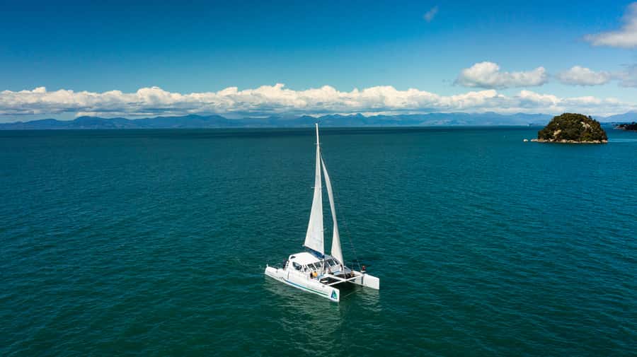 Abel Tasman National Park: Cruise, Walk & Sailing Tour - Anchorage Bay and the Pitt Head loop