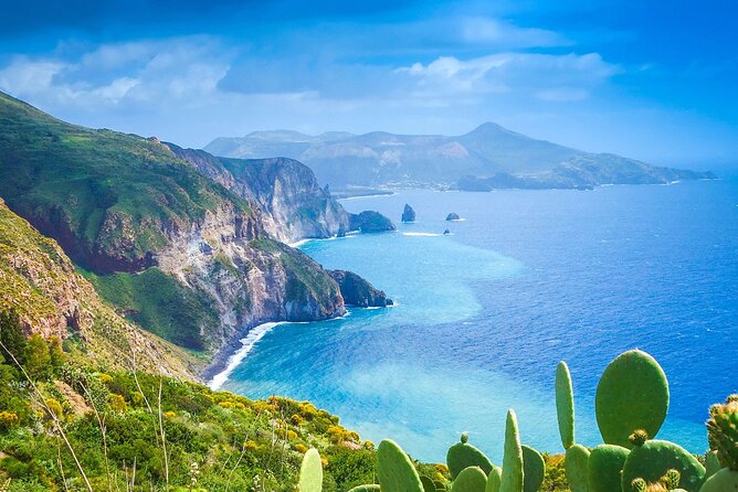 Aeolian Islands - Sailing week with skipper and assistant - Key points to know before you book