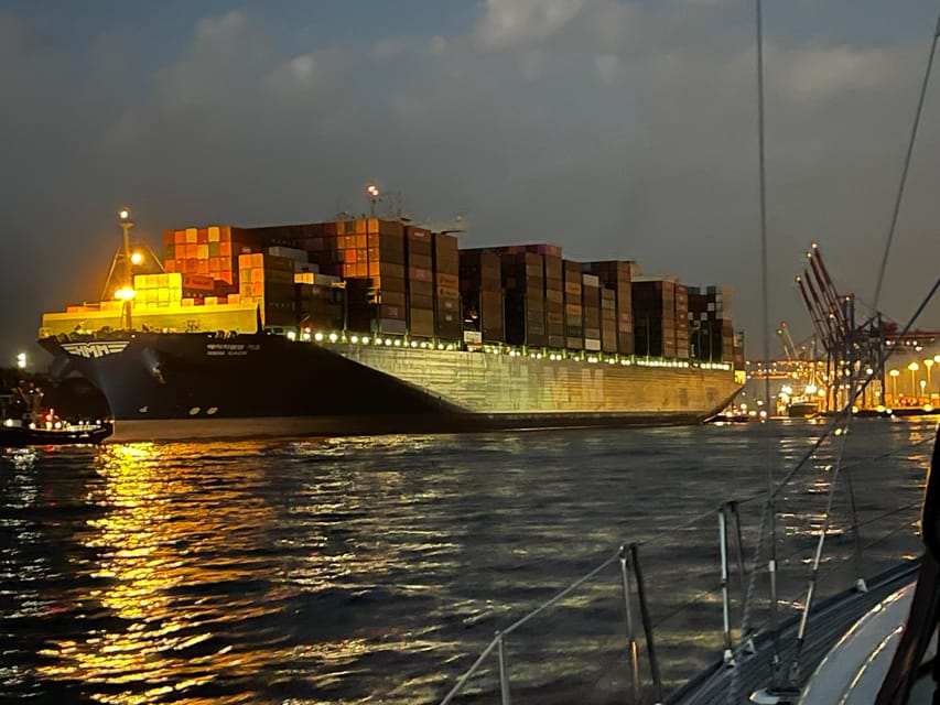 "After Work" - Sailing-Yacht Cruising Event, Hamburg/Elbe - Övelgönne and the changing riverfront