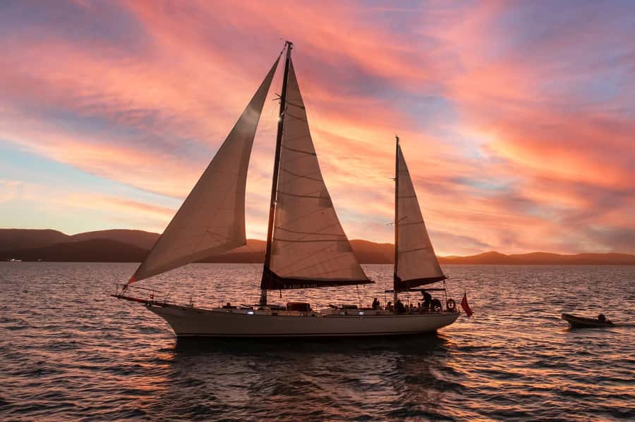 Airlie: Adults Only Sunset Sail with Aperol Spritz/Antipasto - Leaving Coral Sea Marina at sunset