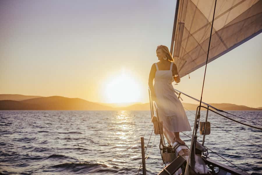 Airlie: Adults Only Sunset Sail with Aperol Spritz/Antipasto - Watching the sails rise