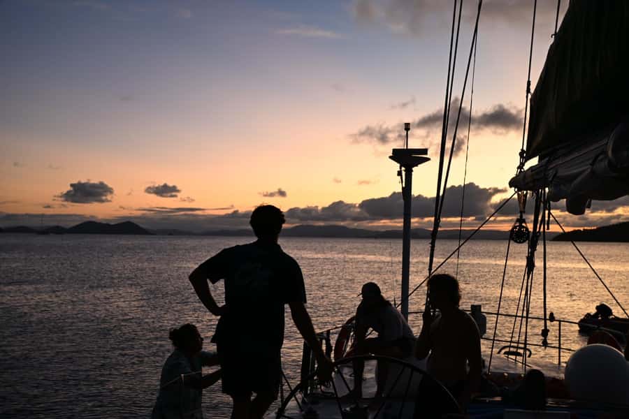 Airlie Beach: 2-Night Whitsundays Sailing Trip with Meals - What you eat during two nights at sea