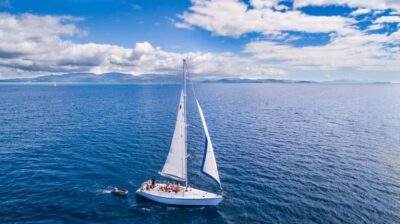 Great Barrier Reef 2-Day, 2-Night Sailing Tour
