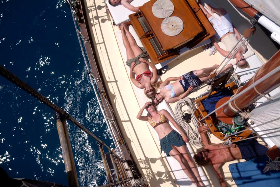 Airlie Beach: Providence Whitehaven Day Sail with Snorkeling - What the $137 price buys you