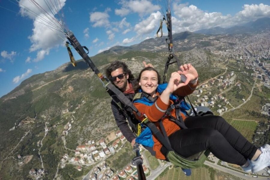 Alanya Paragliding Adventure Sail the Skies - Who should book this flight?