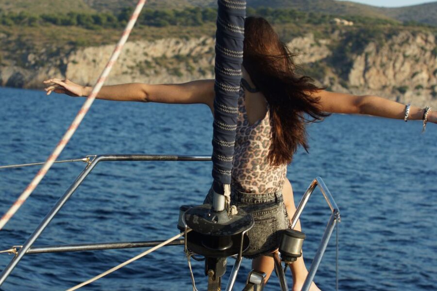 Alcudia: Romantic Sailing Trip with Diner for 2 - Sunset on the return sail