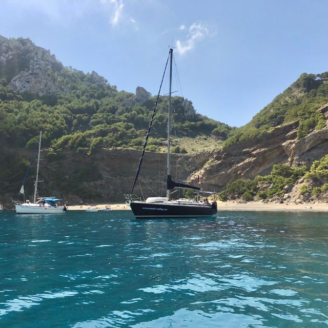 Alcudia: Romantic Sailing Trip with Diner for 2 - How this outing handles imperfect weather