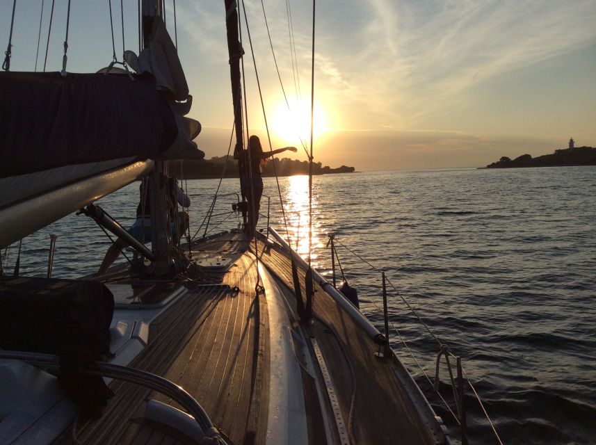 Alcudia: Sailing Yacht Excursion with Wine & Tapas - The view toward Cap de Formentor