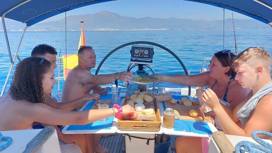 Always private 4 hour - Sail- dolphin Yacht Charter-paddle - Sailing from Estepona port with Robert