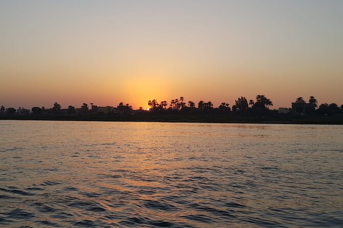 Amazing Sunset sailing by Felucca in Luxor -2 Hours (Private) - Who will enjoy this most
