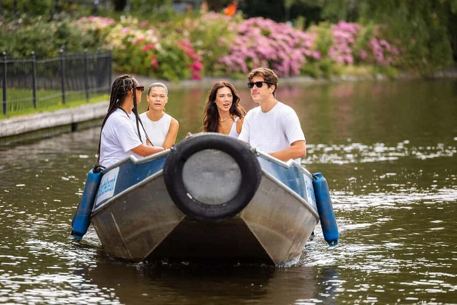 Amsterdam: Sail Yourself with a 2 Hour Boat Rental - The Amstel and the Plantage district