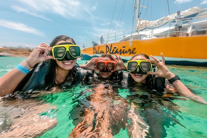 Aruba Morning Snorkel Sail aboard Palm Pleasure Catamaran - Lunch and drinks make the $124 fare easier to justify