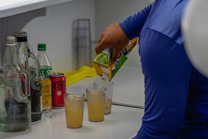 Aruba Sunset Sail - The Arusun Catamaran - What is included in the open bar