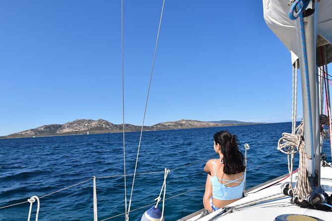 Asinara: sailing experience among the coves of the island - Fish lunch, Vermentino, and life aboard Soliana