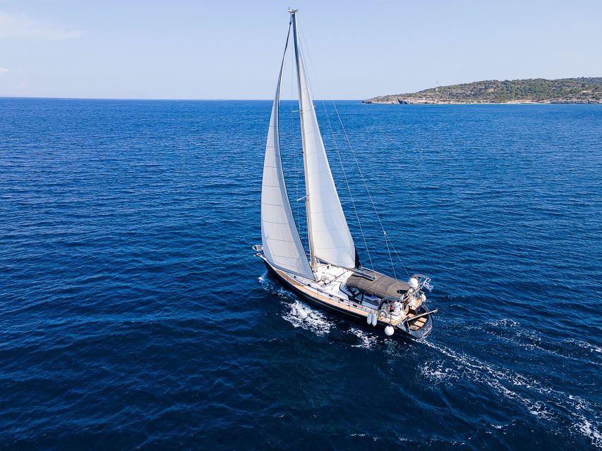 Athens Riviera: Private daily sailing cruise with lunch - Ydrousa Island and the first swim