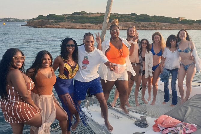 Athens Riviera Private Sail Catamaran with Meal and Wine - Prasoniso Island and lunch on board
