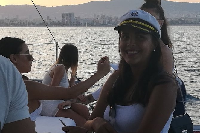 Authentic Barcelona Sailing Tour with Swim & Drinks - Why a short sailing trip improves a Barcelona visit
