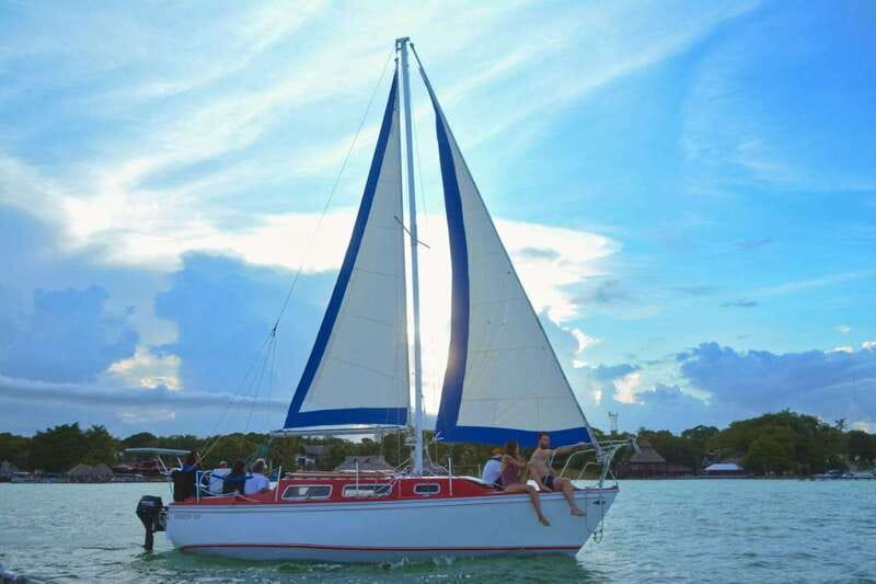 Bacalar: 4hr Private Sailing Tour with Guacamole & Drinks - Timing, packing, and the small details that matter