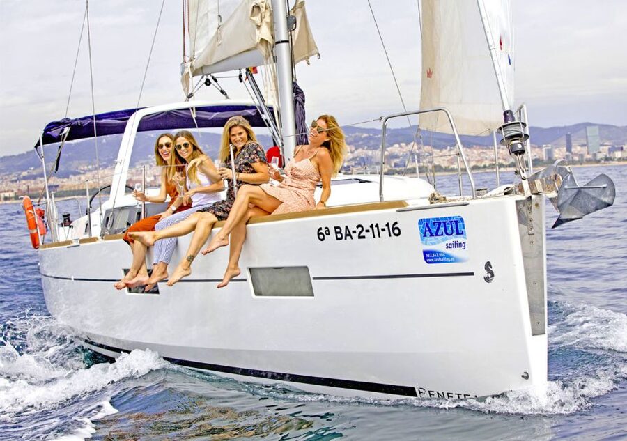 Barcelona 2 hour Mediterranean Sailing with Snacks & Drinks - Why two hours on the Mediterranean works well