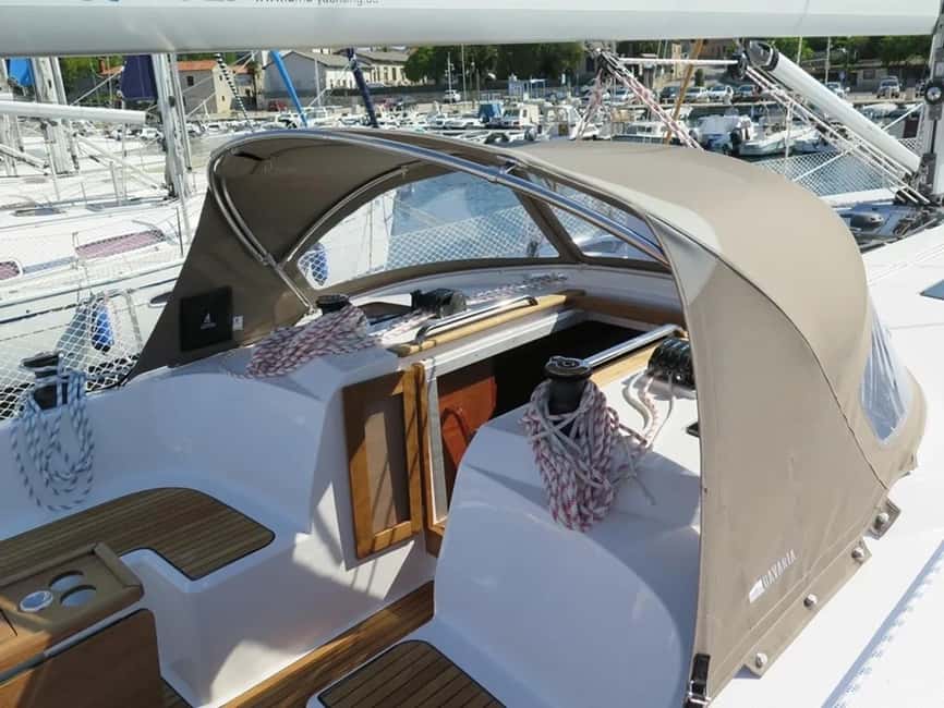 Barcelona: 2-hour sailboat cruise at noon or sunset. - Setting out from Club Nautico el Balís