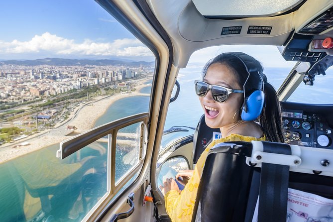 Barcelona Helicopter, Sailboat & Old Town Private Walking Tour - A fast look at Barcelona from three angles
