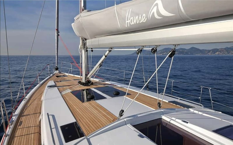 Barcelona: Luxury Sailing Experience from Port Olimpic - Barcelona’s shoreline from the deck