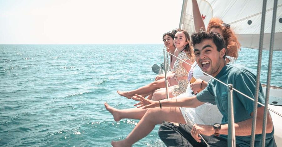 Barcelona: Midday or Sunset Sailing with Open Bar and Snacks - Midday, afternoon, or sunset?