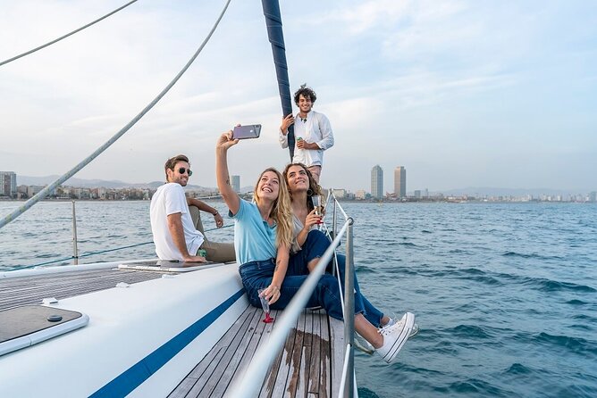 Barcelona: Private Sailing cruise with drinks & snacks - Why Barcelona is worth seeing from a sailboat