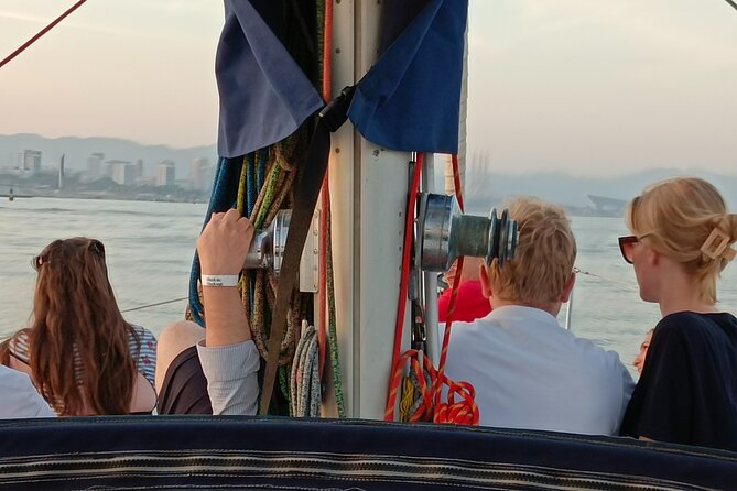 Barcelona private Sailing Tour - Who will enjoy this private sailing trip?