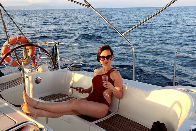 Barcelona Private Sailing Tour with Drinks for Family and Friends - The price and what you get for it